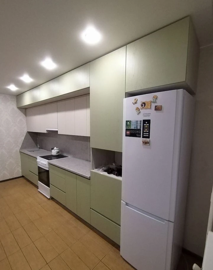 Кухонные гарнитуры и шкафы